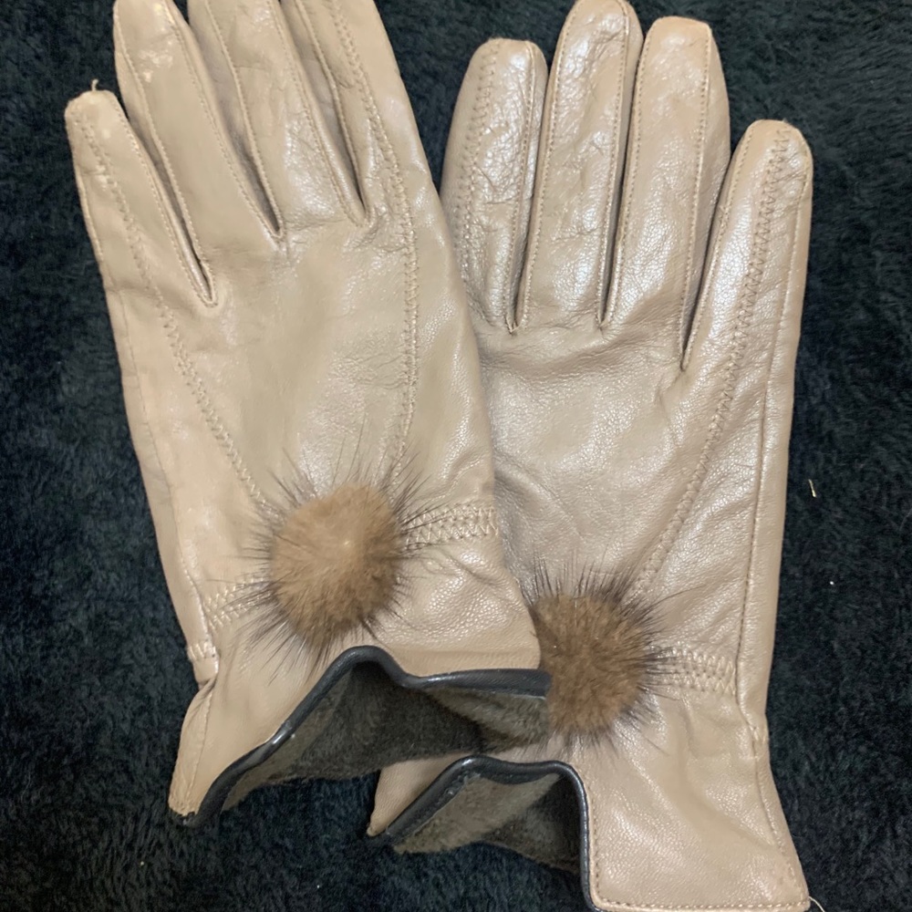 Animal-Skinnings Leather and mink fur gloves